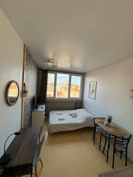 Joli Studio Au Coeur De Valence 41 Екстериор снимка