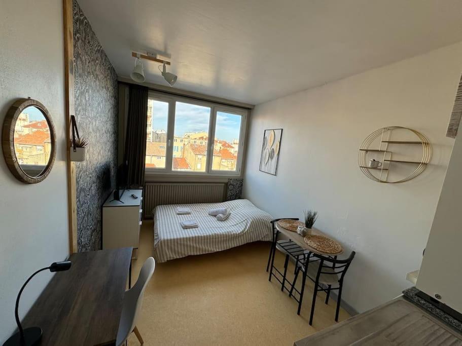 Joli Studio Au Coeur De Valence 41 Екстериор снимка